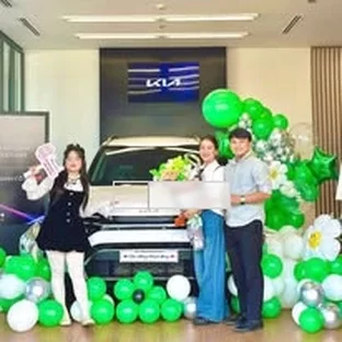Hoạt động tư vấn và giao xe Kia tại Bình Thuận 1