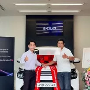 Hoạt động tư vấn và giao xe Kia tại Bình Thuận 2